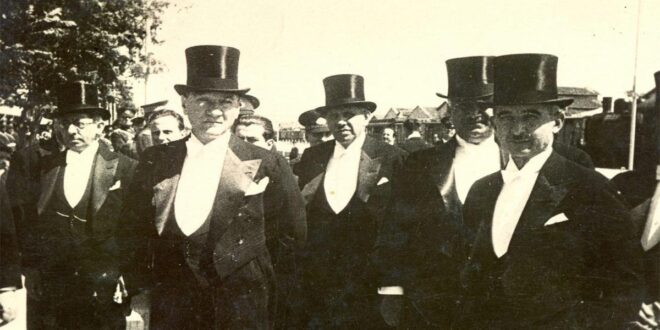 Mustafa Kemal'e Rahmet ve Mevlit Okumak